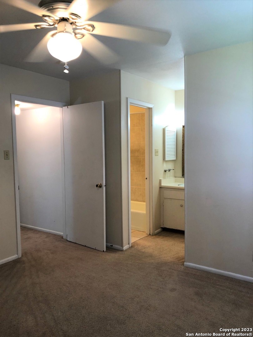 San Antonio, Texas 78213, United States, 2 Bedrooms Bedrooms, ,2 BathroomsBathrooms,Residential,Active,199089