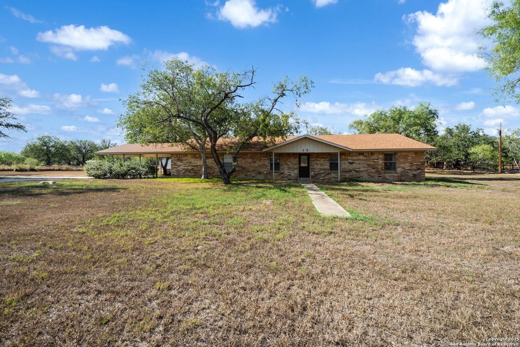 Photo of 82 Pulliam, Pleasanton, TX 78064 (MLS # 1898584)