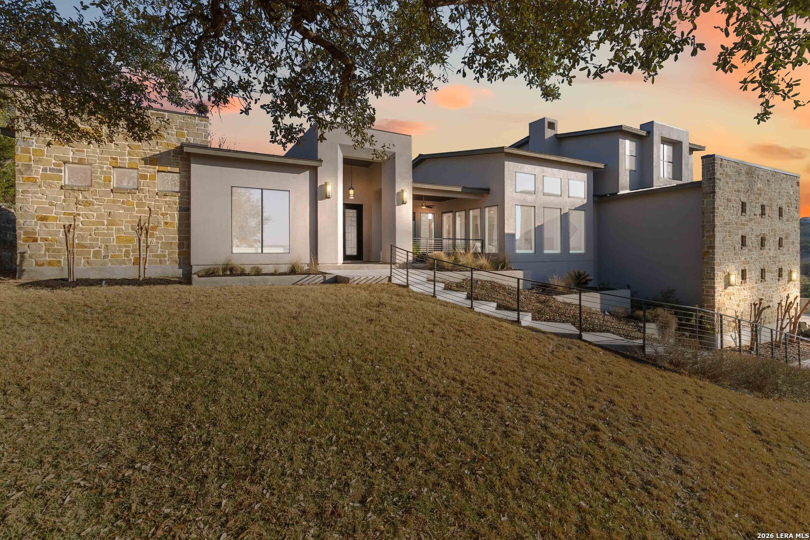 9802 Autumn Canyon
