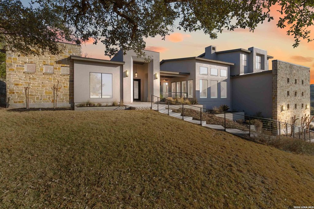 Photo of 9802 Autumn Canyon, San Antonio, TX 78255 (MLS # 1944697)