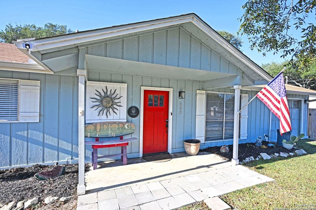 Photo of 553 Scenic 1 #1, Canyon Lake, TX 78133 (MLS # 1922655)