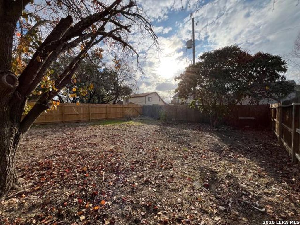 Photo of 1007 Bobcat, San Antonio, TX 78251 (MLS # 1939872)