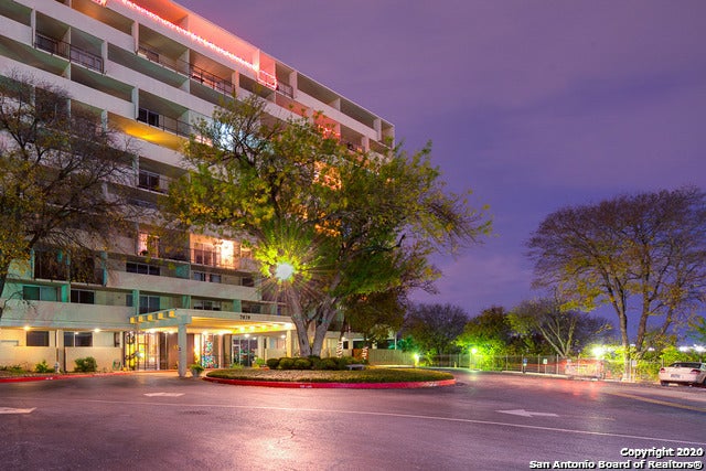 Photo of 7039 SAN PEDRO AVE 0612 #0612, San Antonio, TX 78216 (MLS # 1992197)