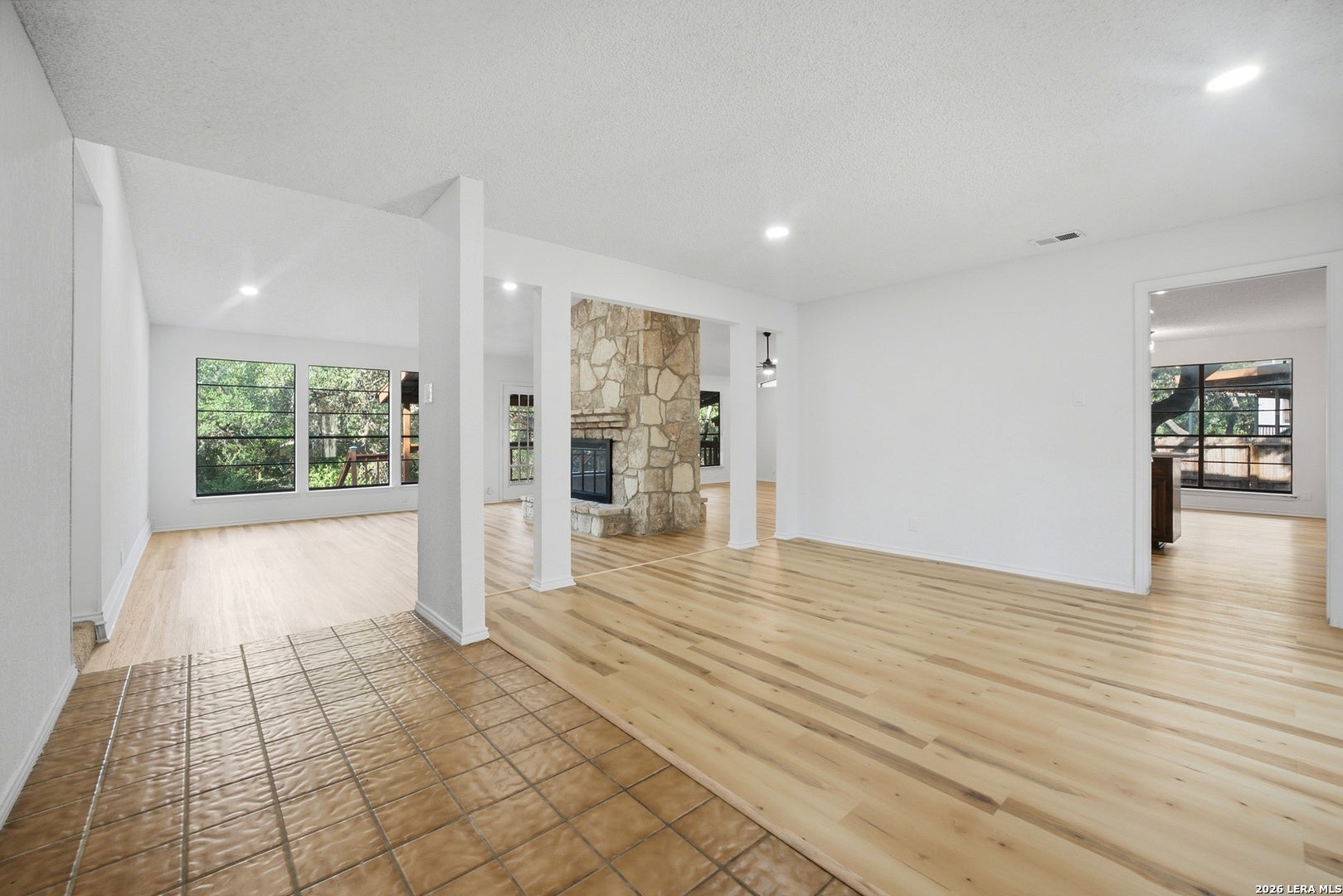 2163 ENCINO LOOP