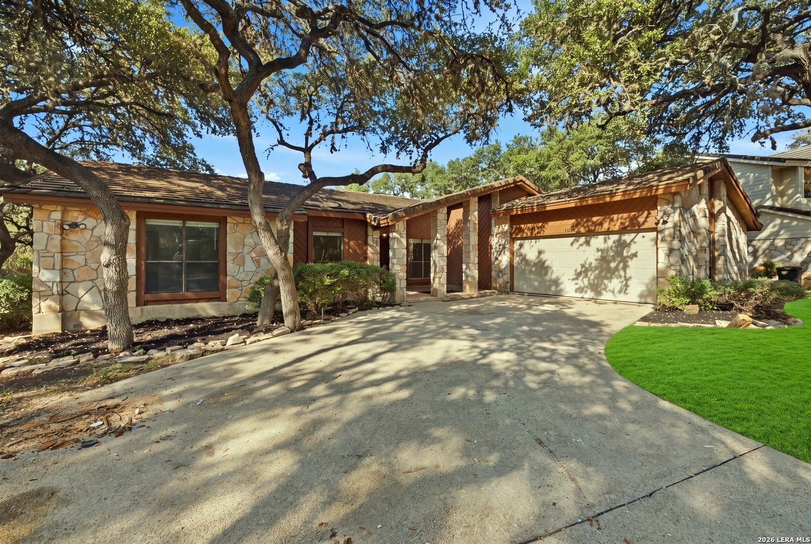 2163 ENCINO LOOP