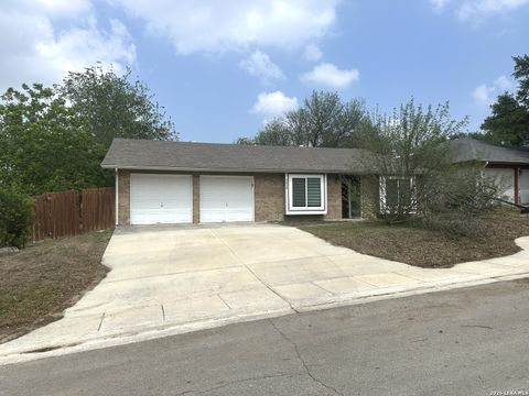 Property photo of 5022 Crestwood Dr, Schertz, TX 78108