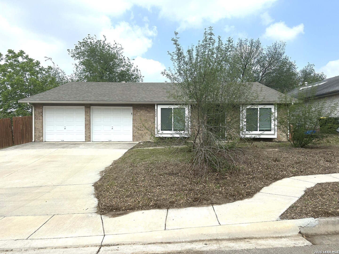 5022 CRESTWOOD DR