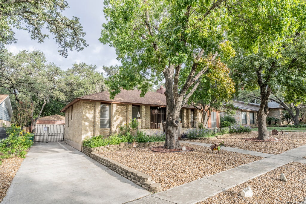 Photo of 2523 WILDERNESS HL, San Antonio, TX 78231 (MLS # 2024259)