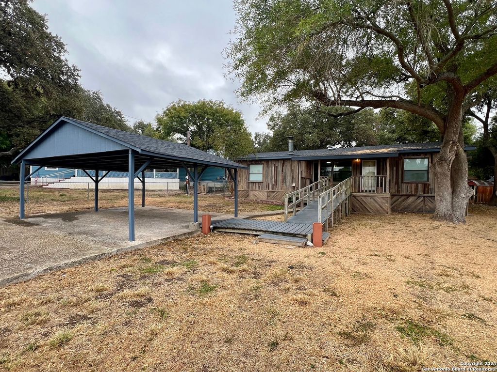 Photo of 11948 GRAPEVINE ST, San Antonio, TX 78245 (MLS # 1944312)