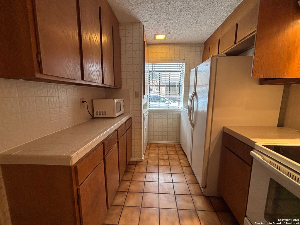 Photo of 11815 Vance Jackson 1602 #1602, San Antonio, TX 78230 (MLS # 1925702)