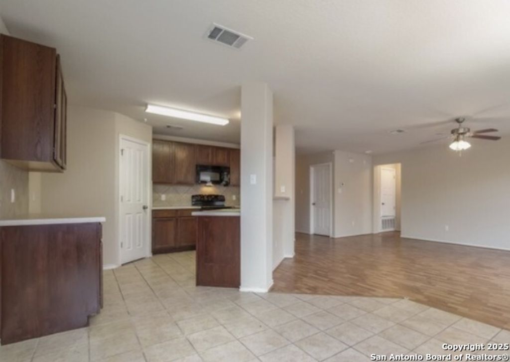 Photo of 313 Lasso, Cibolo, TX 78108 (MLS # 1911620)