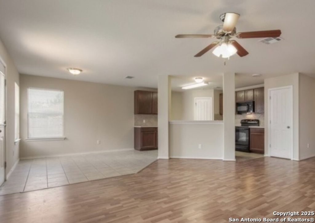 Photo of 313 Lasso, Cibolo, TX 78108 (MLS # 1911620)