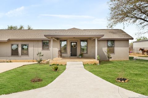 A home in Devine