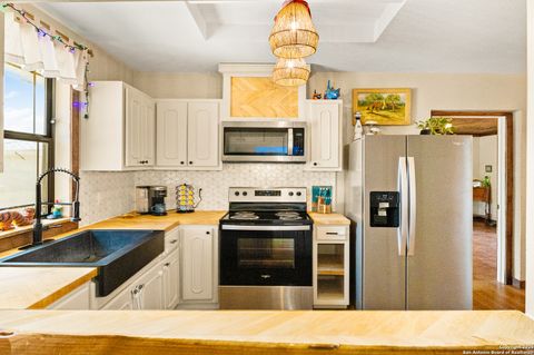 A home in Devine
