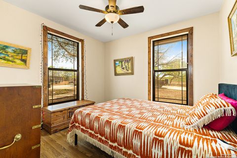 A home in Devine
