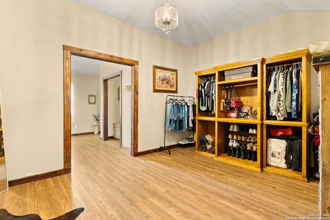 A home in Devine