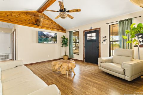 A home in Devine