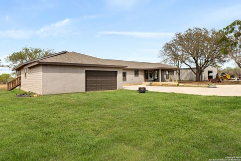 A home in Devine