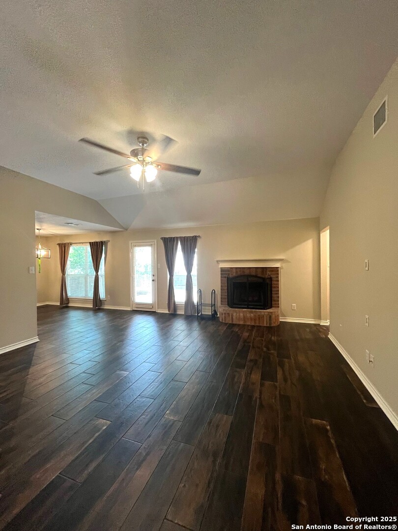 New Braunfels, Texas 78130, United States, 4 Bedrooms Bedrooms, ,2 BathroomsBathrooms,Residential,Active,153471