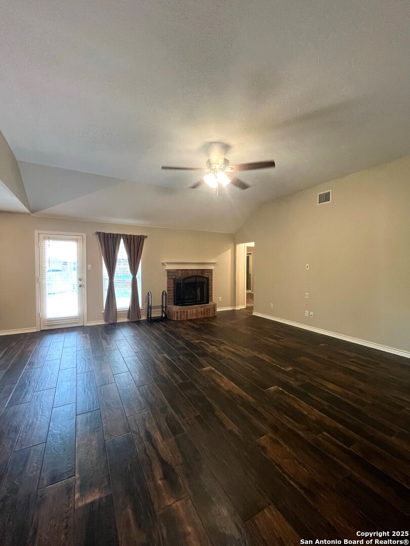 New Braunfels, Texas 78130, United States, 4 Bedrooms Bedrooms, ,2 BathroomsBathrooms,Residential,Active,153471