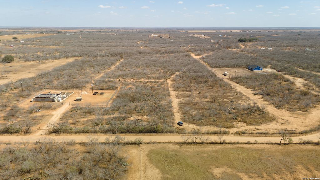 Photo of 1826 County Road 2537, Moore, TX 78057 (MLS # 1944831)