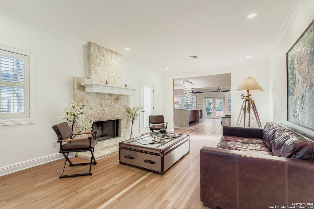 Photo of 211 ELIZABETH, Terrell Hills, TX 78209 (MLS # 1912416)