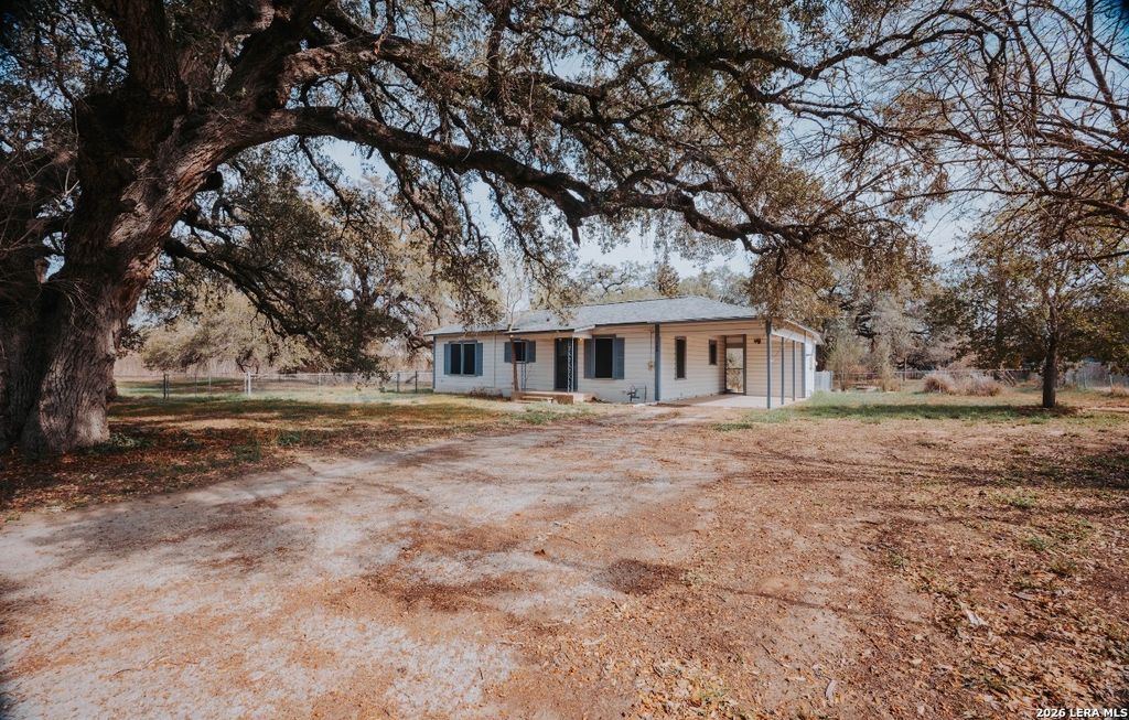 Photo of 149 carroll, Poth, TX 78147 (MLS # 1944590)