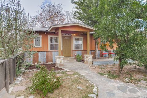 Photo of 309 Brackenridge, Boerne, TX 78006 (MLS # 1924234)