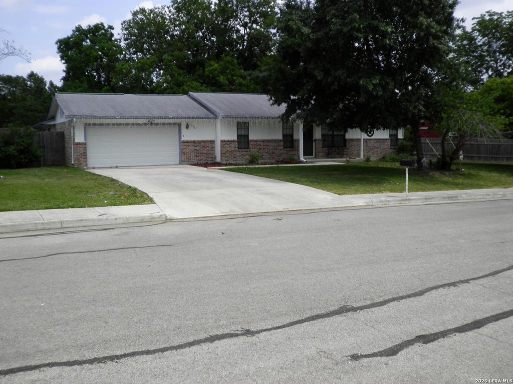 Photo of 315 CHAPARRAL CREEK DR, Boerne, TX 78006 (MLS # 2006423)
