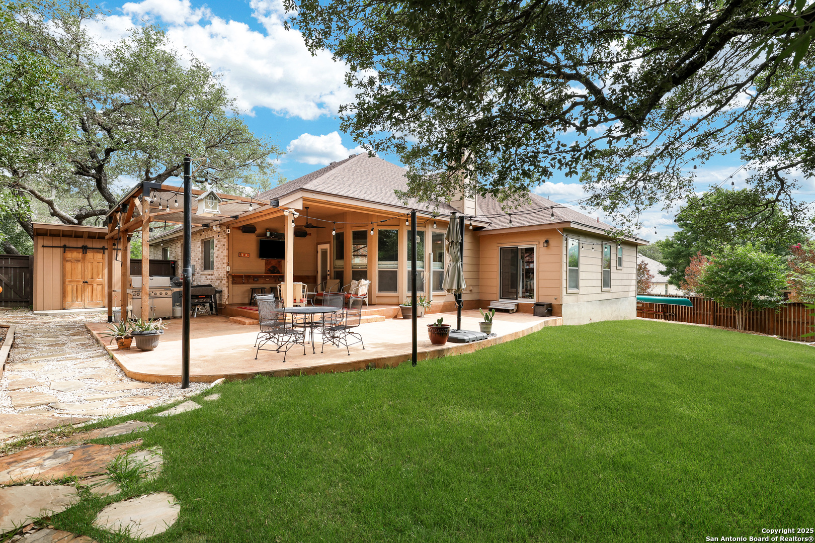 9602 French Stone