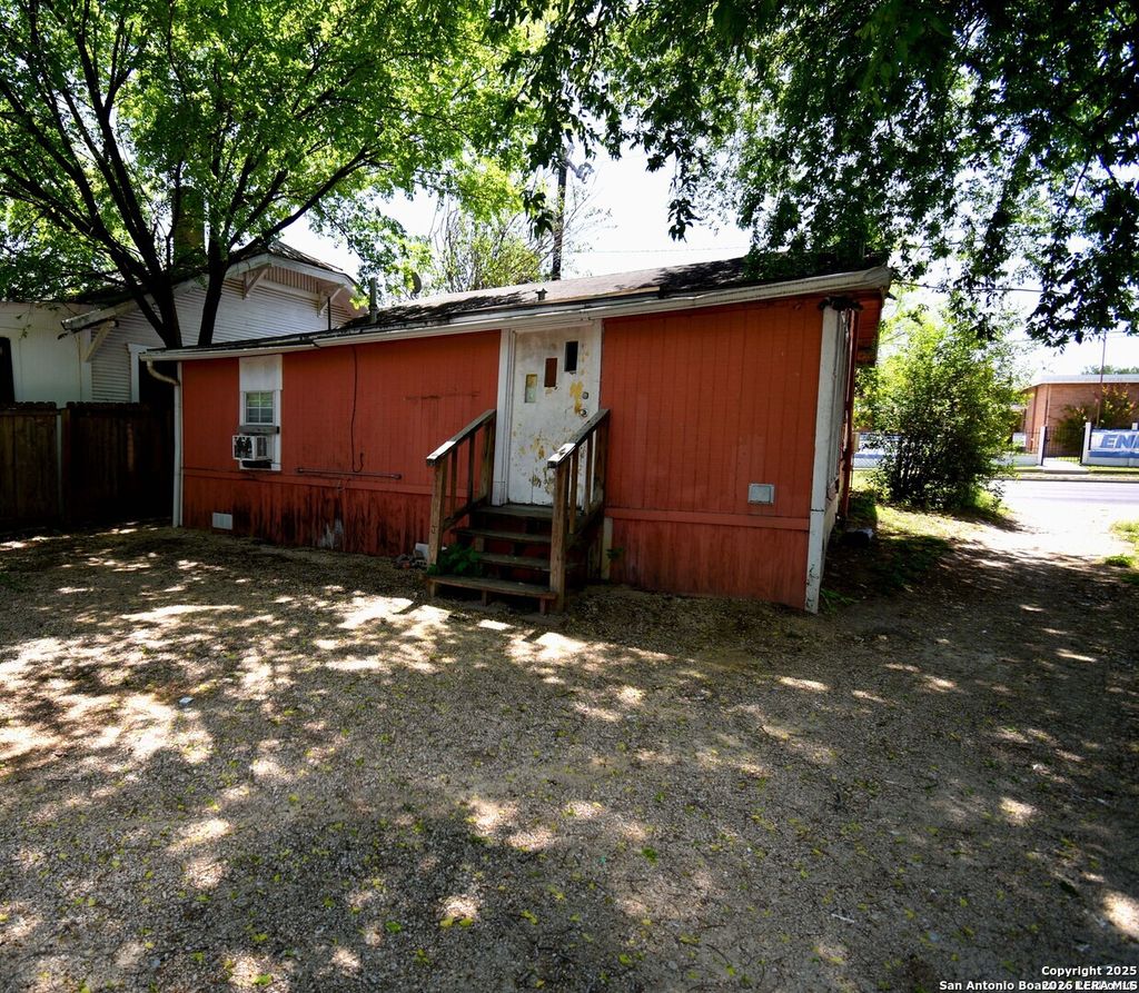 Photo of 2015 Martin Luther King, San Antonio, TX 78203 (MLS # 1955751)