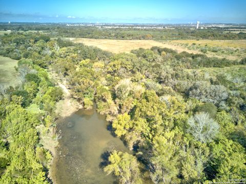 - Concordia Ln Cibolo TX 78108