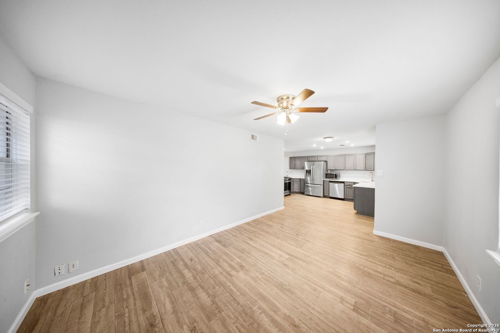 Photo of 910 Morey Peak, San Antonio, TX 78213 (MLS # 1933579)