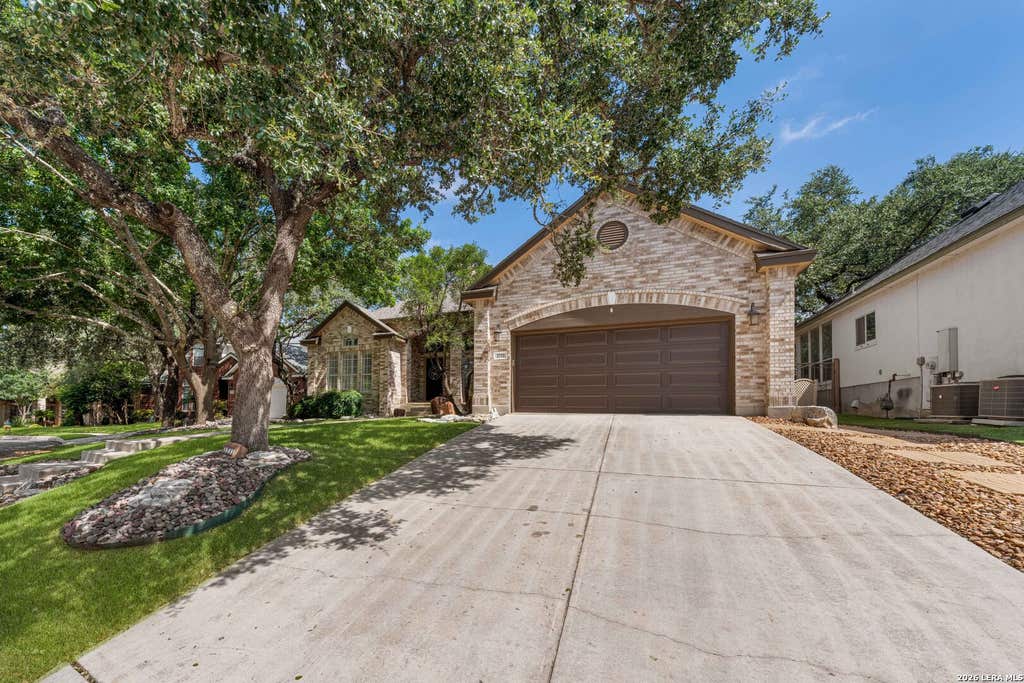 Photo of 1711 Sandringham, San Antonio, TX 78258 (MLS # 2011890)