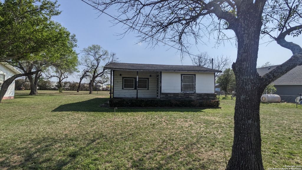 listing image 0