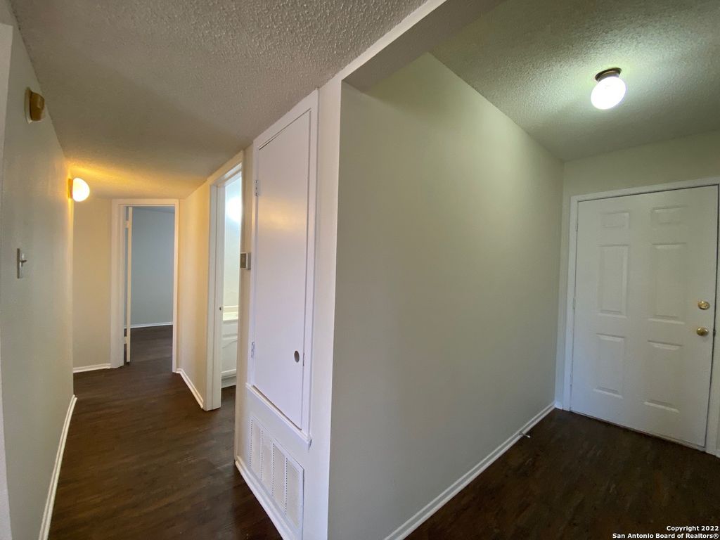 Photo of 226 BLUE BONNET, Floresville, TX 78114 (MLS # 1916072)