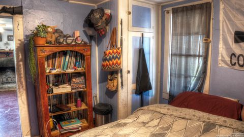 A home in Leakey