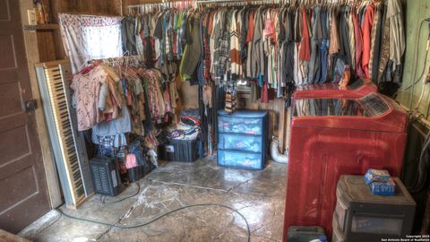 A home in Leakey