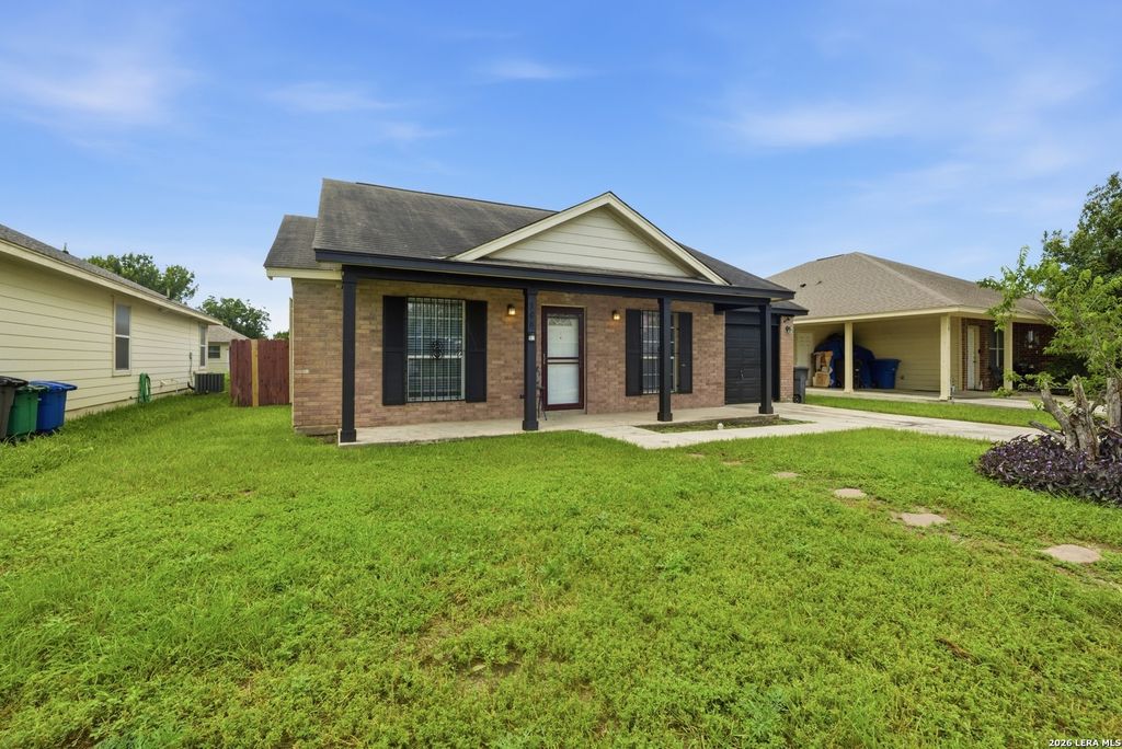 Photo of 306 SUSANWOOD DR, San Antonio, TX 78220 (MLS # 1973552)