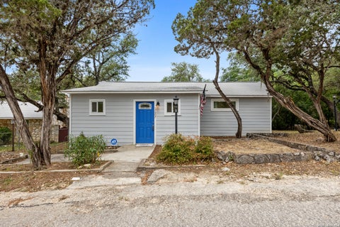 Photo of 17807 HILLTOP DR, Helotes, TX 78023 (MLS # 2014202)