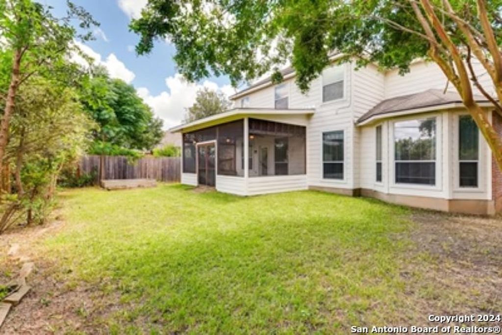Photo of 945 FOREST RIDGE PKWY, Schertz, TX 78154 (MLS # 1956284)