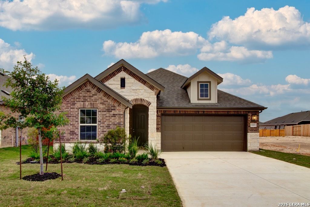 Photo of 927 Creek Bed Drive, New Braunfels, TX 78130 (MLS # 1958256)