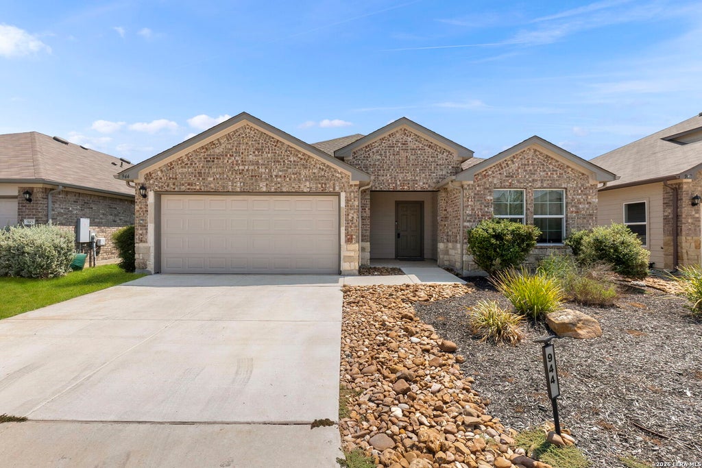 Photo of 944 Chachalaca, Seguin, TX 78155 (MLS # 2012081)