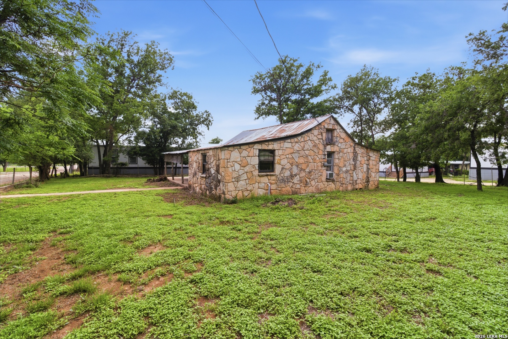 247 Live Oak St