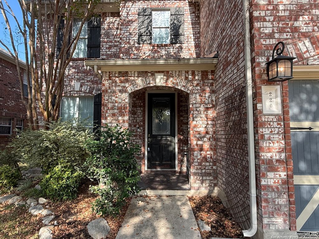 Photo of 220 Cold River, Boerne, TX 78006 (MLS # 1925577)