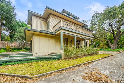 A home in Alamo Heights