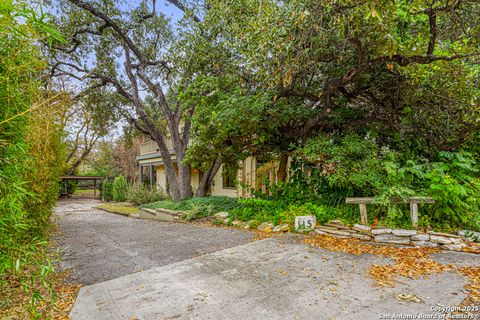 A home in Alamo Heights