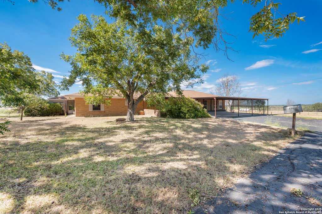 Photo of 550 Bus Loop 181 S, Floresville, TX 78114 (MLS # 1913956)