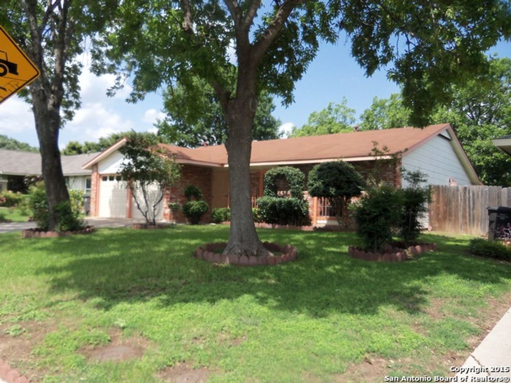Photo of 5878 CLIFF PATH, San Antonio, TX 78250 (MLS # 1914135)