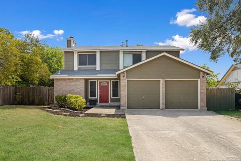 829 Garden Meadow Universal City TX 78148